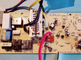 APC Backup UPS 700 PCB top side